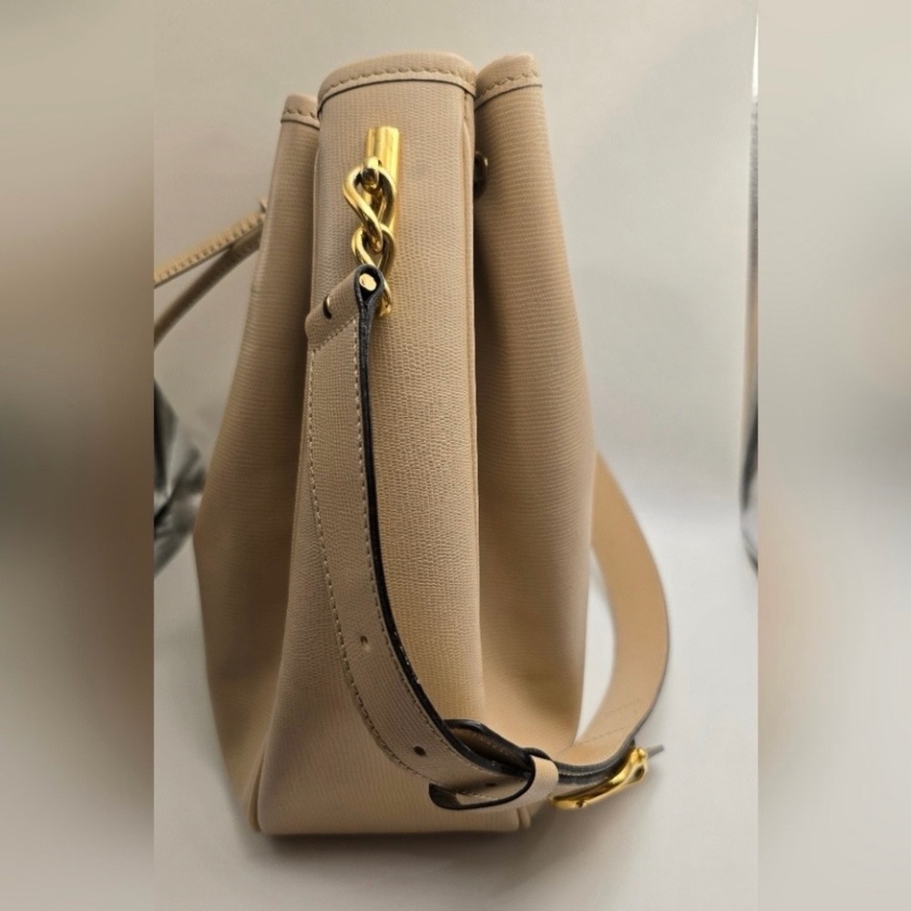 Authentic Cream Celine Bucket Bag - Picture 6 of 14